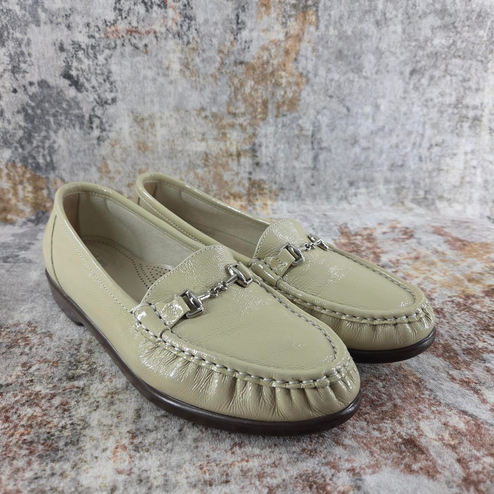 SAS Tripad Metro Loafers Womens 9 M Bone Beige Patent Leather Horse Bit Slip On